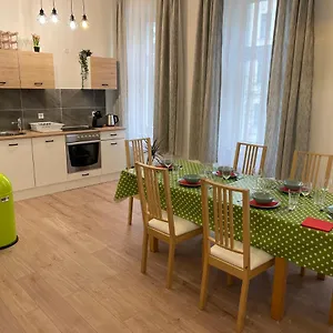 gesamte-unterkunft-fur-6-personen.vienna-besthotels.com/